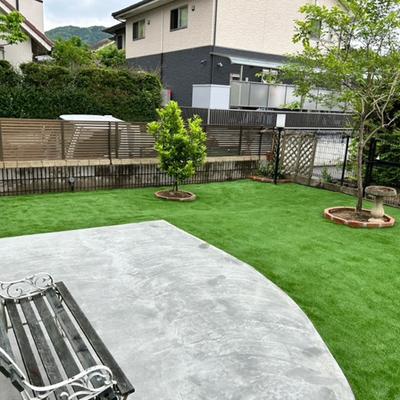 奈良市 Y様邸 既存の木々を大切に残しながら、管理が楽な人工芝へリ・ガーデン 奈良市 Y様邸 既存の木々を大切に残しながら、管理が楽な人工芝へリ・ガーデン